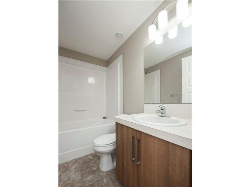 545 Mckenzie Towne Close Se, Calgary, AB - Indoor Photo Showing Bathroom