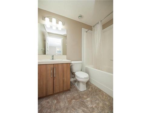 545 Mckenzie Towne Close Se, Calgary, AB - Indoor Photo Showing Bathroom