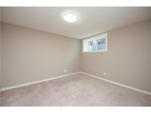 545 Mckenzie Towne Close Se, Calgary, AB - Indoor Photo Showing Other Room