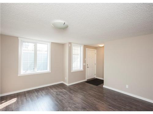 545 Mckenzie Towne Close Se, Calgary, AB - Indoor Photo Showing Other Room