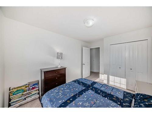 29 Kincora Street Nw, Calgary, AB - Indoor Photo Showing Bedroom