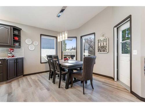 80 Cambrille Crescent, Strathmore, AB - Indoor Photo Showing Dining Room