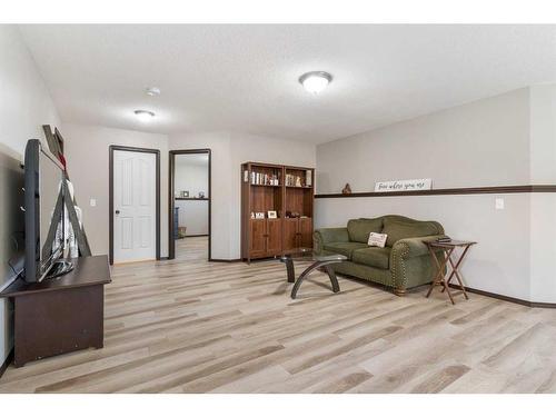 80 Cambrille Crescent, Strathmore, AB - Indoor Photo Showing Other Room