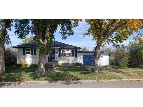 303 Armstrong Street, Carmangay, AB - Outdoor With Facade