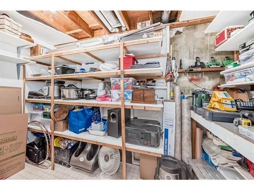 55-287 Southampton Drive Sw, Calgary, AB - Indoor With Storage