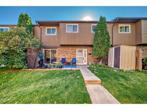 55-287 Southampton Drive Sw, Calgary, AB - Outdoor