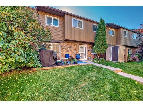 55-287 Southampton Drive Sw, Calgary, AB - Outdoor