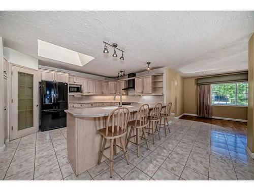 8016 7 Street Sw, Calgary, AB - Indoor