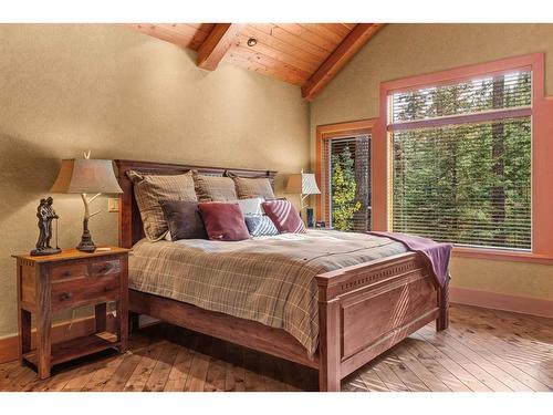 163 Cairns Landing, Canmore, AB - Indoor Photo Showing Bedroom