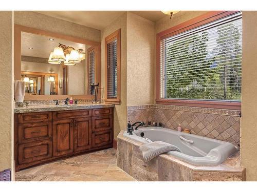 163 Cairns Landing, Canmore, AB - Indoor Photo Showing Bathroom