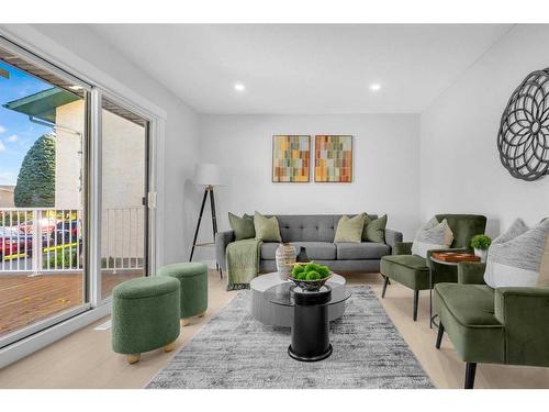 755 Penbrooke Road Se, Calgary, AB - Indoor Photo Showing Living Room