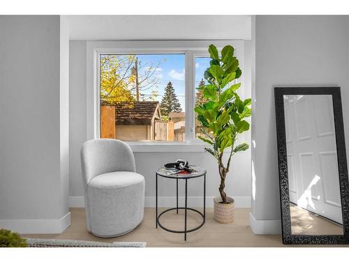 755 Penbrooke Road Se, Calgary, AB - Indoor Photo Showing Other Room