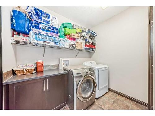 116 Evanspark Circle Nw, Calgary, AB - Indoor Photo Showing Laundry Room