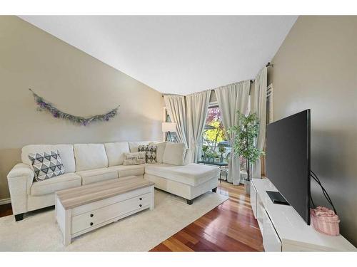 61 Riverside Circle Se, Calgary, AB - Indoor Photo Showing Living Room