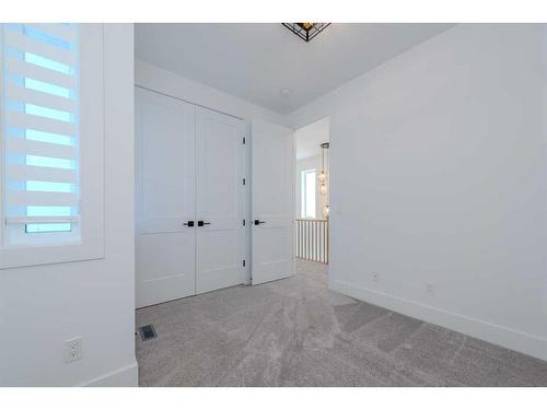 1712 18 Avenue Nw, Calgary, AB - Indoor Photo Showing Other Room