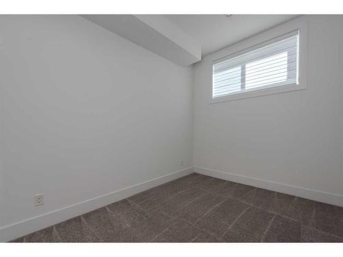 1712 18 Avenue Nw, Calgary, AB - Indoor Photo Showing Other Room