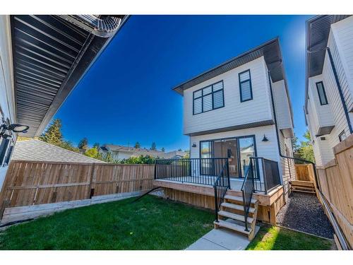 1712 18 Avenue Nw, Calgary, AB - Outdoor