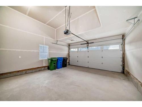 320 Homestead Grove Ne, Calgary, AB - Indoor Photo Showing Garage