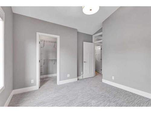 2827A 40 Street Sw, Calgary, AB - Indoor Photo Showing Other Room