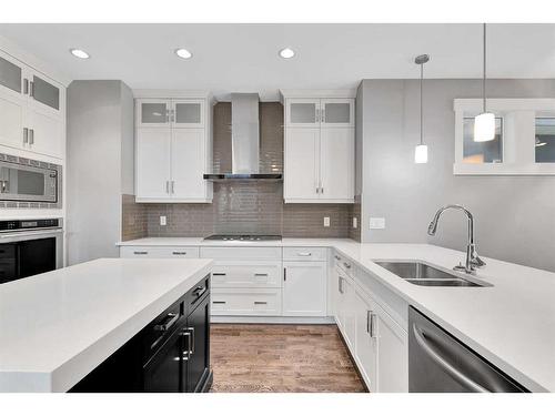 2827A 40 Street Sw, Calgary, AB - Indoor Photo Showing Kitchen With Double Sink With Upgraded Kitchen