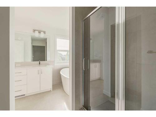 203 Silver Spruce Grove Sw, Calgary, AB - Indoor Photo Showing Bathroom