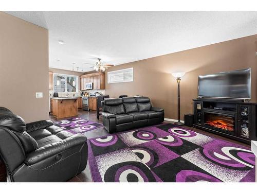 1118 New Brighton Park Se, Calgary, AB - Indoor Photo Showing Living Room