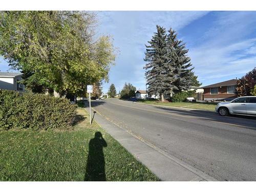 3416 Dover Ridge Drive Se, Calgary, AB - Outdoor