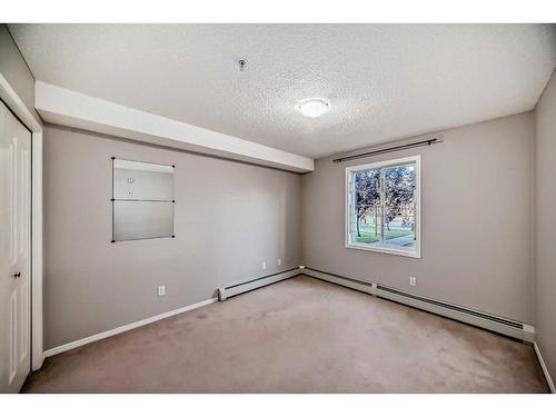 2115-2280 68 Street Ne, Calgary, AB - Indoor Photo Showing Other Room