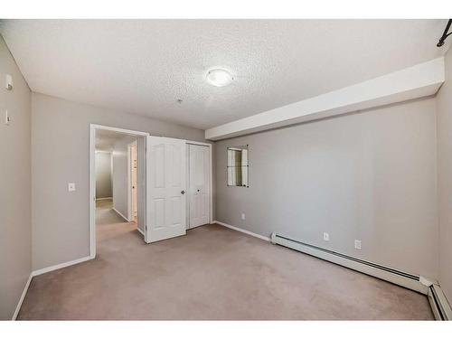 2115-2280 68 Street Ne, Calgary, AB - Indoor Photo Showing Other Room