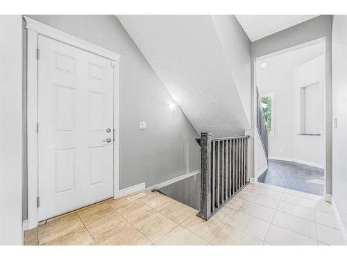 6 Cranbrook Hill Se, Calgary, AB - Indoor Photo Showing Other Room