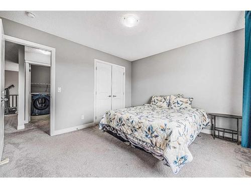 6 Cranbrook Hill Se, Calgary, AB - Indoor Photo Showing Bedroom