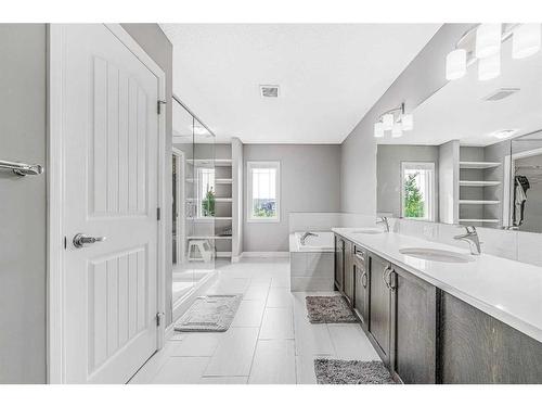 6 Cranbrook Hill Se, Calgary, AB - Indoor Photo Showing Kitchen