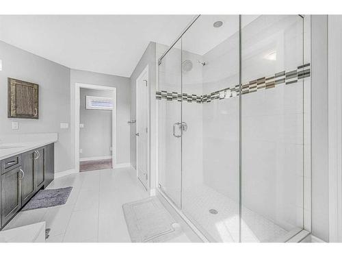 6 Cranbrook Hill Se, Calgary, AB - Indoor Photo Showing Bathroom