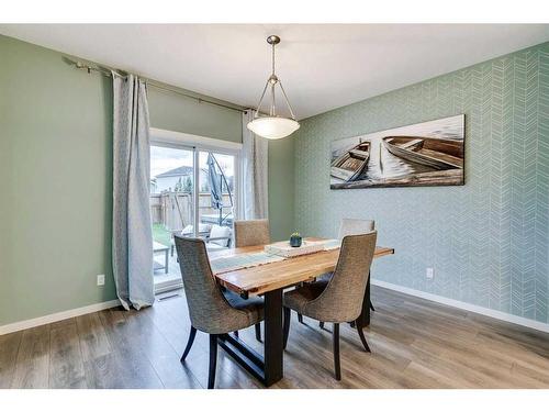 154 Autumn Crescent Se, Calgary, AB - Indoor Photo Showing Dining Room