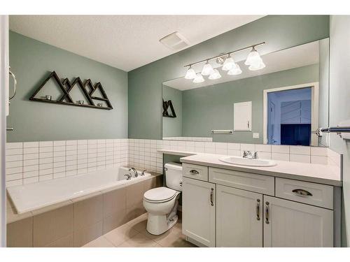 154 Autumn Crescent Se, Calgary, AB - Indoor Photo Showing Bathroom