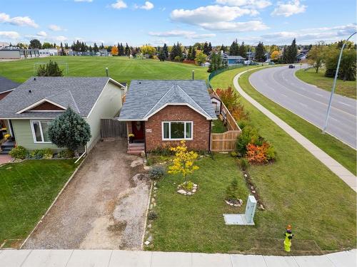 1639 Erin Drive Se, Airdrie, AB - Outdoor