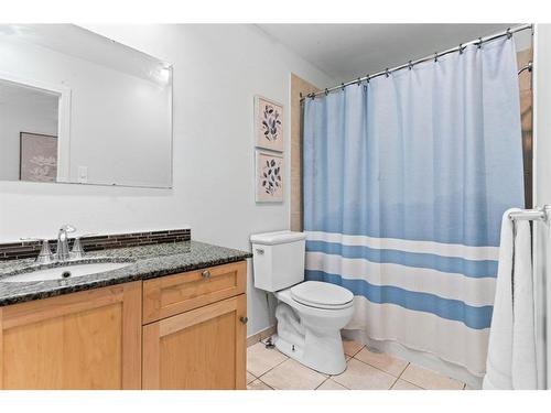 1639 Erin Drive Se, Airdrie, AB - Indoor Photo Showing Bathroom