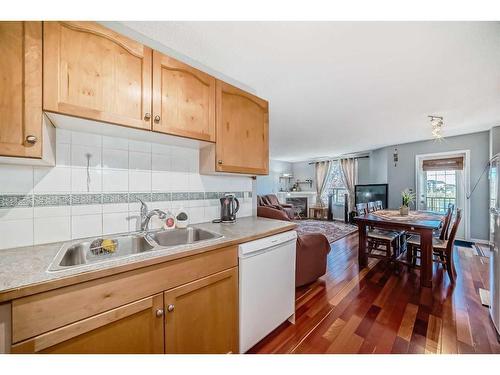 246 Taracove Place Ne, Calgary, AB - Indoor Photo Showing Kitchen With Double Sink