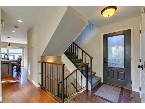 2219 26A Street Sw, Calgary, AB - Indoor Photo Showing Other Room