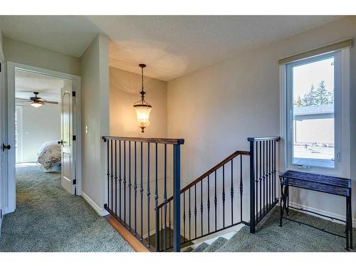 2219 26A Street Sw, Calgary, AB - Indoor Photo Showing Other Room