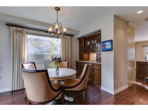 2219 26A Street Sw, Calgary, AB - Indoor Photo Showing Dining Room