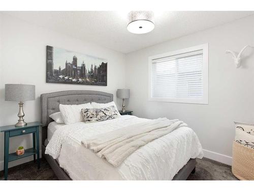 1043 Bridlemeadows Manor Sw, Calgary, AB - Indoor Photo Showing Bedroom