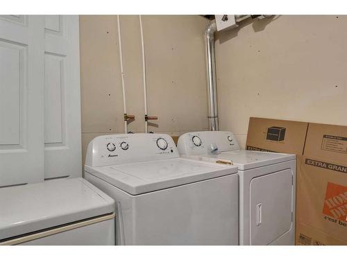 72 Cityscape Row Ne, Calgary, AB - Indoor Photo Showing Laundry Room