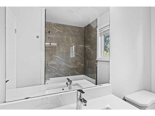 82 Taraglen Road Ne, Calgary, AB - Indoor Photo Showing Bathroom