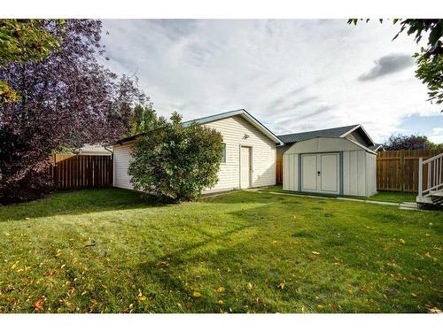 1342 Somerside Drive Sw, Calgary, AB - Outdoor