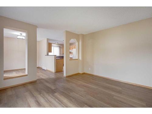 1342 Somerside Drive Sw, Calgary, AB - Indoor Photo Showing Other Room