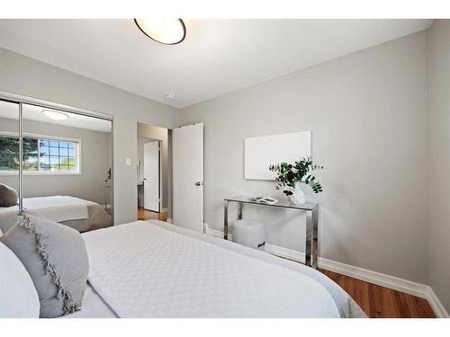 24 Heston Street Nw, Calgary, AB - Indoor Photo Showing Bedroom