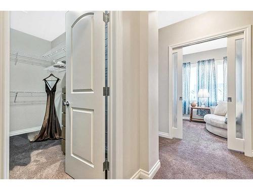 534 Mahogany Manor Se, Calgary, AB - Indoor Photo Showing Other Room