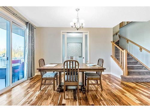 534 Mahogany Manor Se, Calgary, AB - Indoor Photo Showing Dining Room