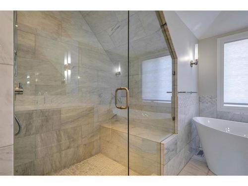 2433 Erlton Street Sw, Calgary, AB - Indoor Photo Showing Bathroom